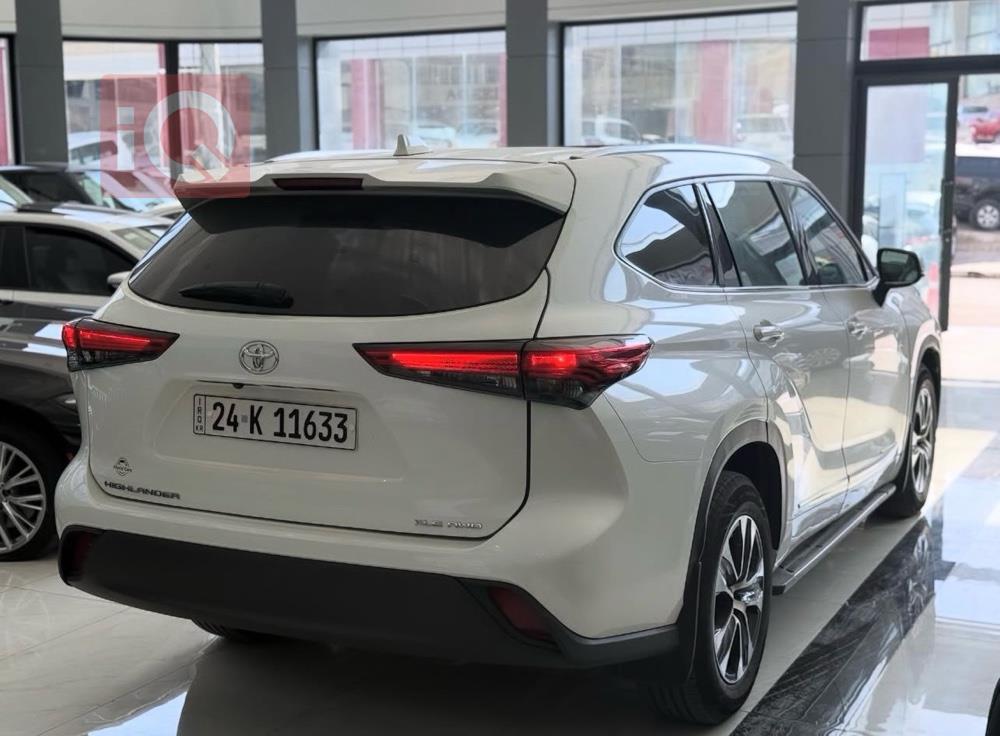 تۆیۆتا هایلاندەر